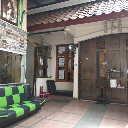 Peony Guesthouse Bandung Kültér fotó